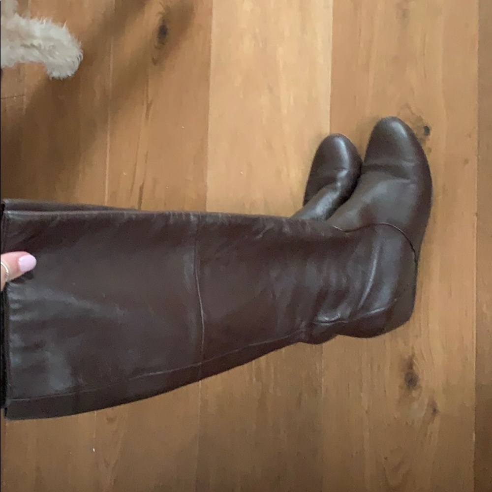 Brown boots - Picture 3 of 4